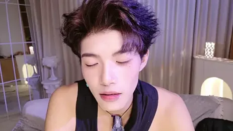 RenZeng webcam stripchat model stream image