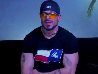 Dennis Cox webcam flirt4free model stream image