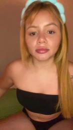 Isisbennett webcam model stream image