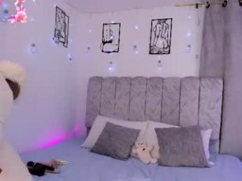 agathaowens webcam model stream image