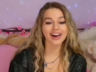 Nikki Alman webcam flirt4free model stream image