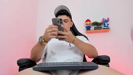 Mikecooper webcam stripchat model stream image