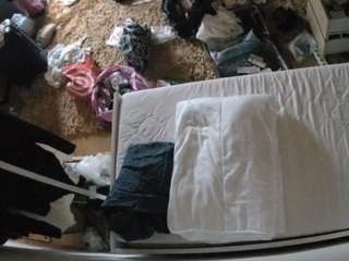 voyeurcam-julmodels-whitebed-5 webcam model stream image