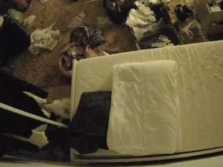 voyeurcam-julmodels-whitebed-5 webcam model stream image