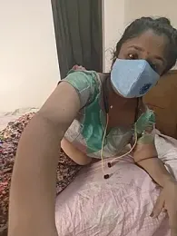 VAIGA-Real_Mallu webcam stripchat model stream image