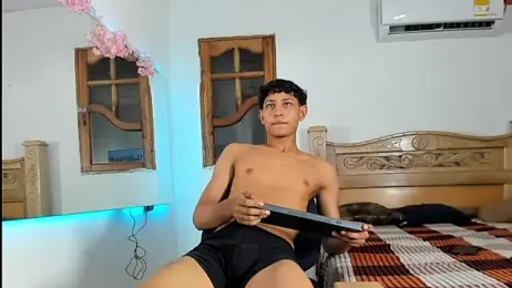 nedye_rouss webcam stripchat model stream image