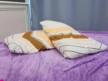 vialeta_baby webcam model stream image