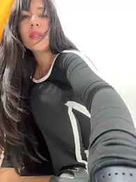 kim_monti webcam model stream image