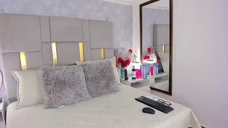 IsisBrown_ webcam model stream image