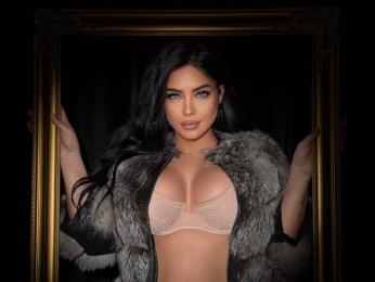 Ryva webcam model stream image