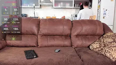 NikkiNSerdron webcam model stream image