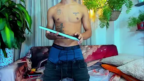 Boy_Leon_X webcam model stream image