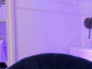 Ari Robert webcam model stream image