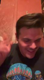 Millennialcum webcam model stream image