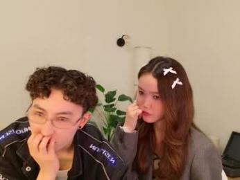 pinktwinss webcam chaturbate model stream image