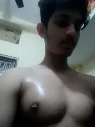MusclesDream70 webcam model stream image