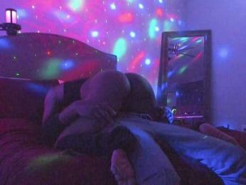 Yiauana webcam model stream image