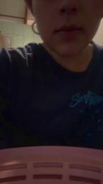Muakk webcam model stream image