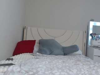 mmmmmmlia webcam model stream image