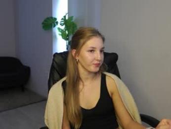 agelina_summer webcam chaturbate model stream image