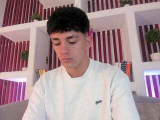 Axel Draven webcam model stream image