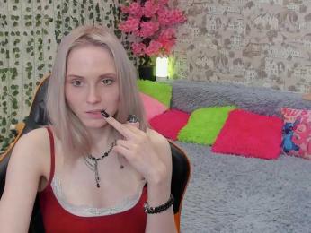 GinaGinaLove webcam model stream image