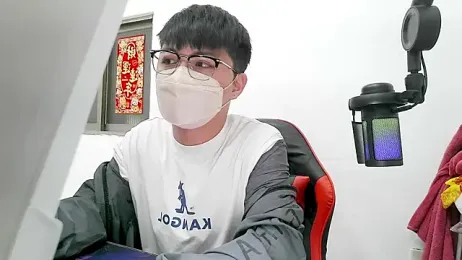 zhu000000 webcam model stream image