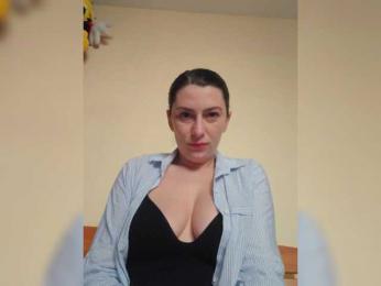 LittleBee01 webcam model stream image