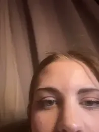 elliepixie webcam model stream image