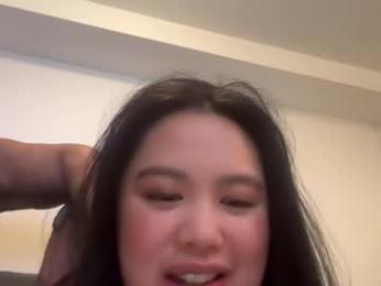 elvyxjames webcam model stream image