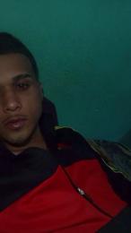 novin008 webcam model stream image