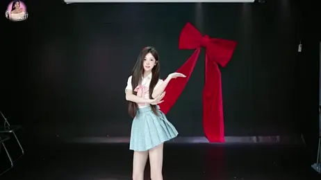 ACE-111 webcam stripchat model stream image