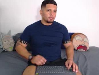 stone_lee_ webcam model stream image