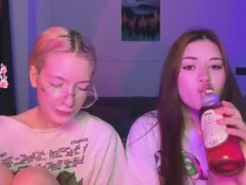 mmkakpoxyi22 webcam model stream image