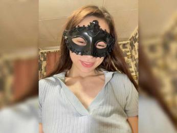 Nichti webcam model stream image