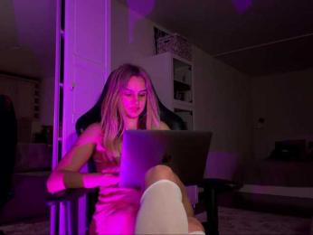 MissyKissy webcam model stream image