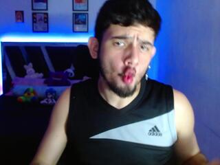 Dante Whitee webcam model stream image
