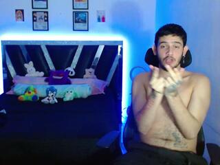Dante Whitee webcam model stream image