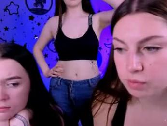 amalialowell webcam model stream image
