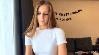 ZelmaMai webcam model stream image