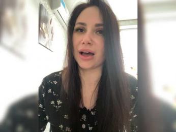 Y_Leiki webcam model stream image