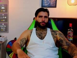 Apolo Rousse webcam model stream image