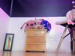 rianna-garcia1 webcam camsoda model stream image