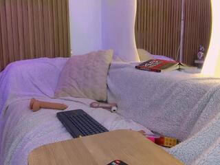 Hana Foster webcam model stream image