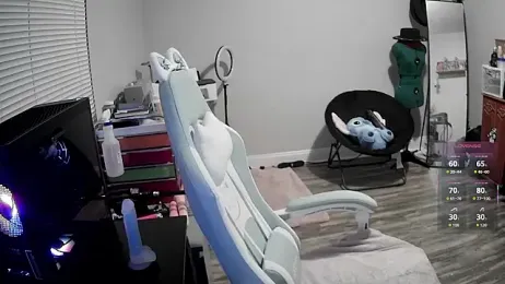 LilyFoxxx webcam model stream image