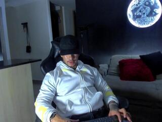 Dammian Miller webcam model stream image
