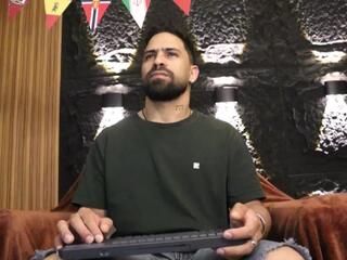 Leo Diaz webcam model stream image