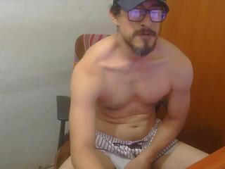 Guiverno webcam flirt4free model stream image