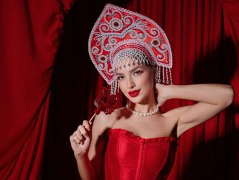 BellaHalle webcam model stream image