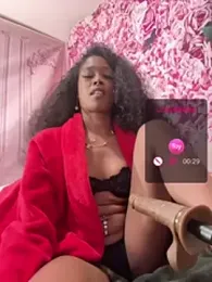 mismialove webcam model stream image